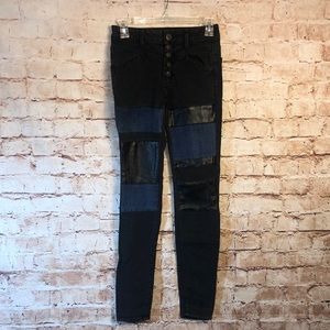 American Eagle Outfiiters High Rise Jegging